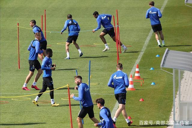 莱万：不懂2020金球为何取消 足球有关生意政治